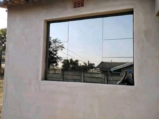 Fixed pane window